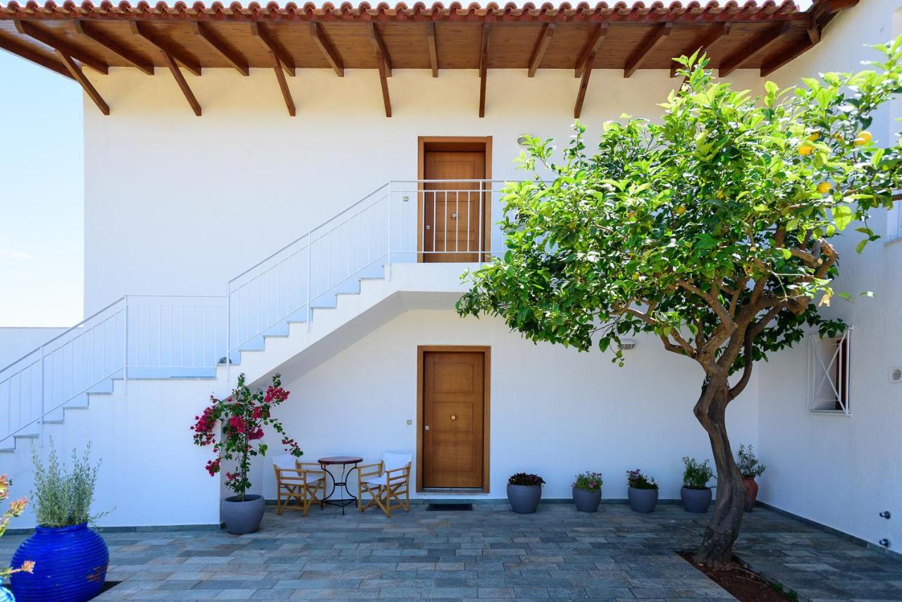 Finisia House Apartment Elia  Exterior photo